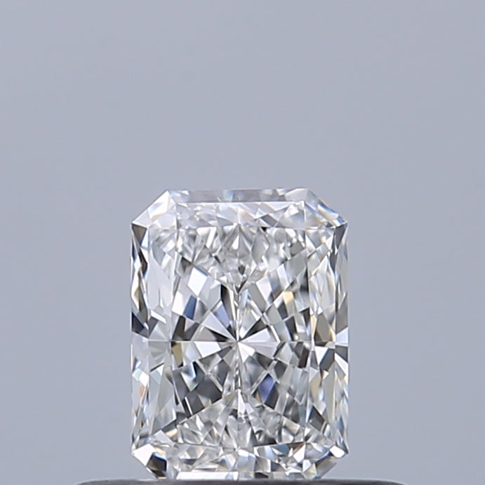 0.33 carat Radiant diamond D IF