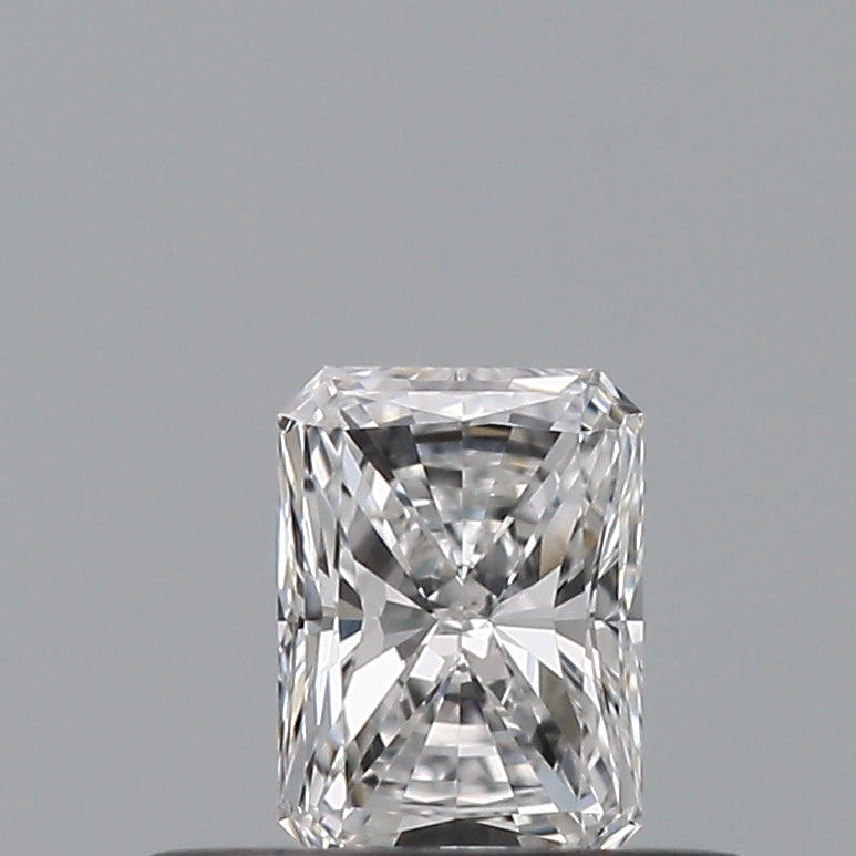 0.26 carat Radiant diamond D VVS1