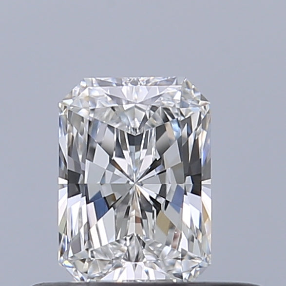 0.34 carat Radiant diamond D IF