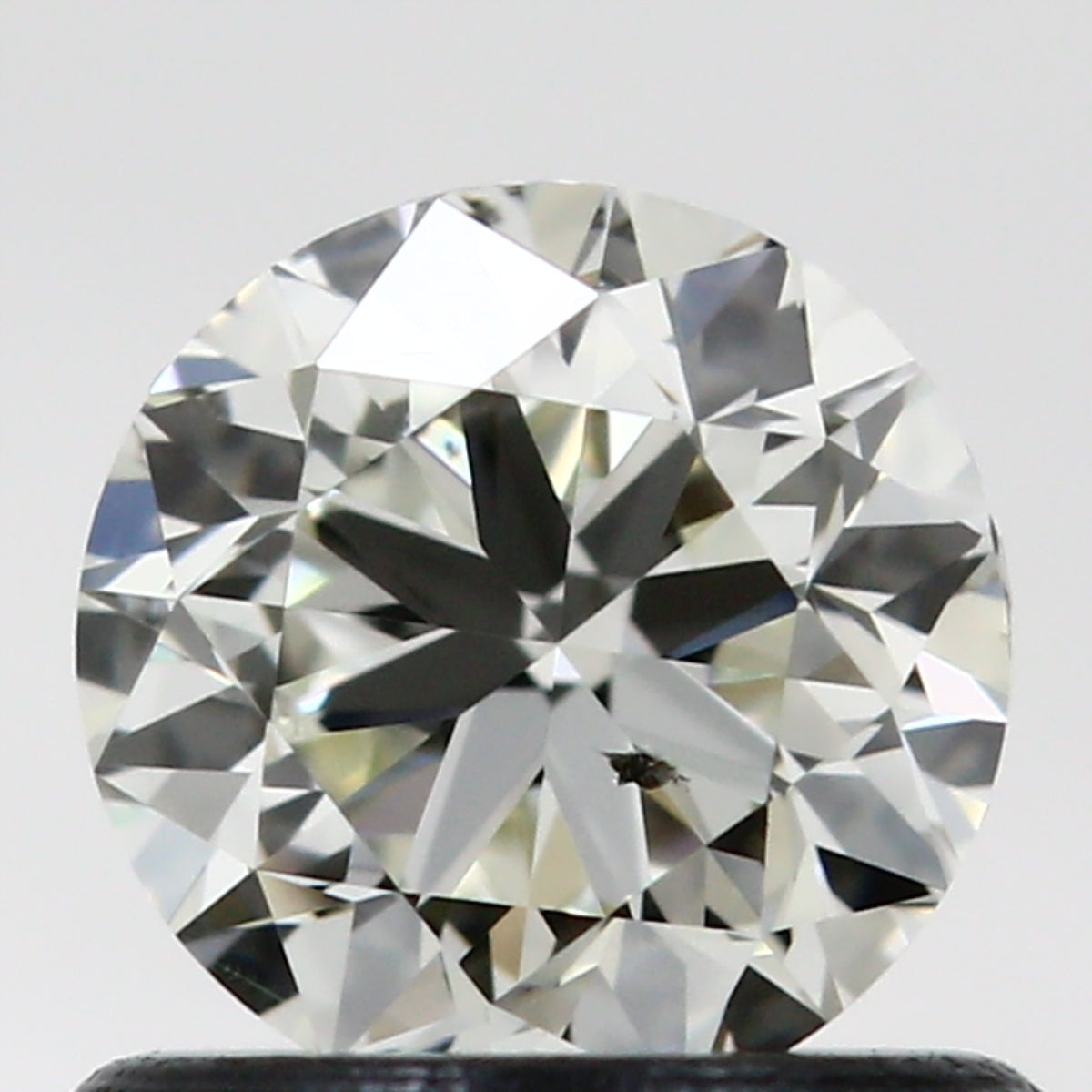 0.70 carat Round diamond L SI2 Very good