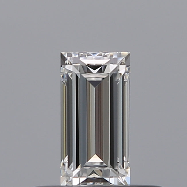 0.34 carat Baguette diamond E VVS1