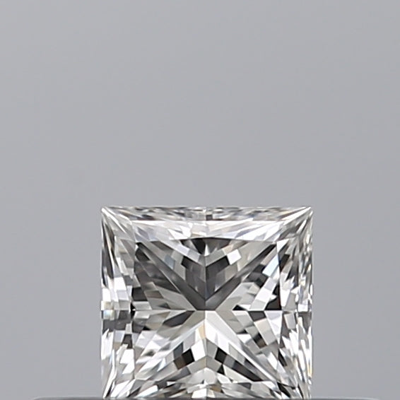 0.24 carat Princess diamond E VVS2