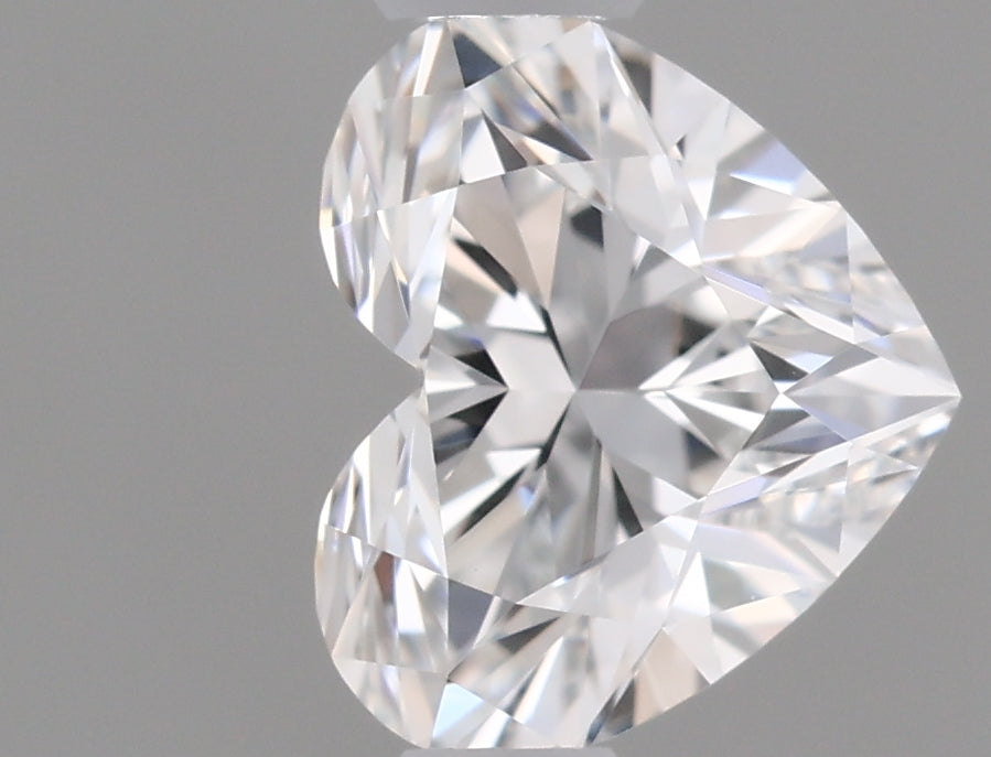 0.41 carat Heart diamond E VVS1