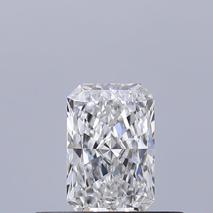 0.31 carat Radiant diamond E IF