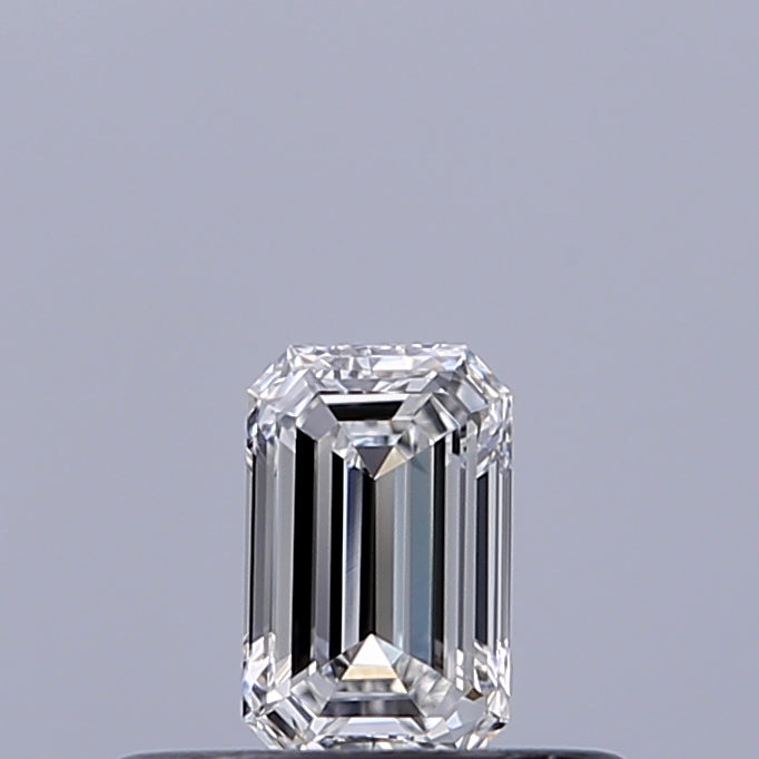 0.23 carat Emerald diamond E VS1