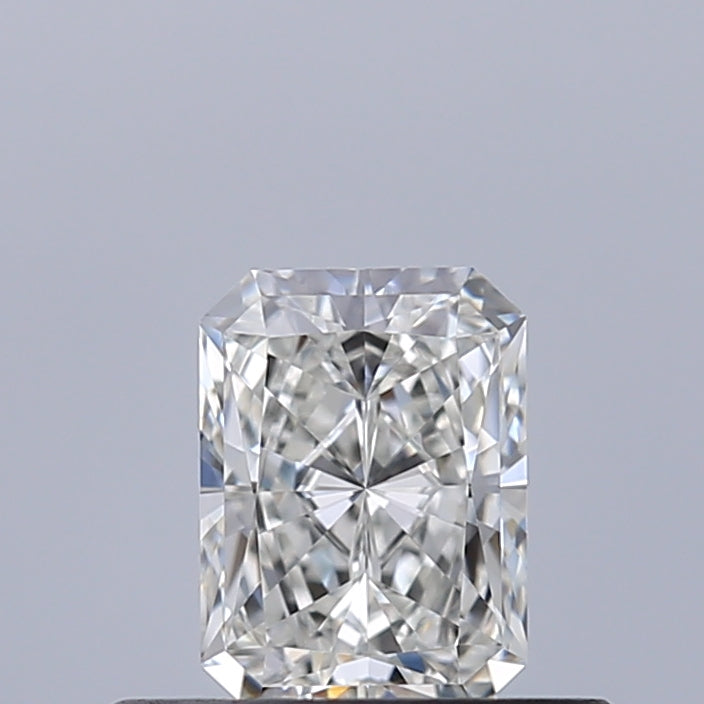 0.40 carat Radiant diamond H IF