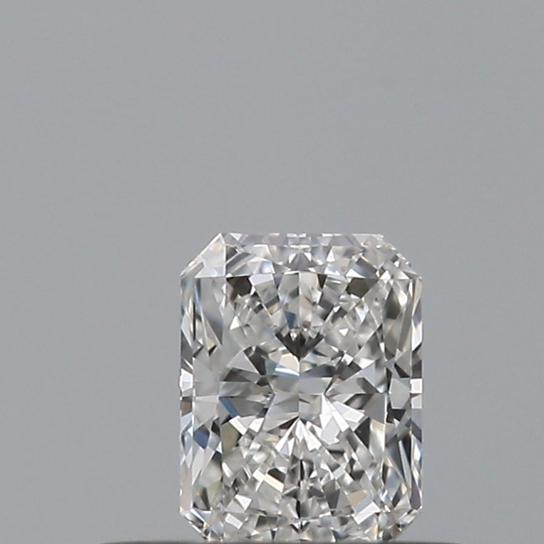 0.27 carat Radiant diamond F VS1