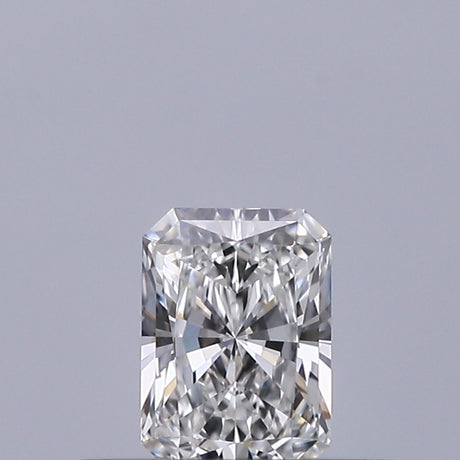 0.23 carat Radiant diamond E VVS1