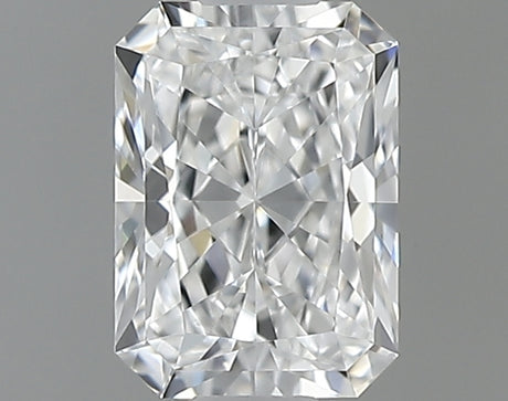 0.40 carat Radiant diamond E VVS2