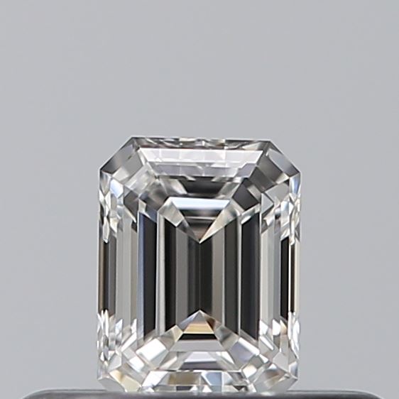 0.24 carat Emerald diamond F  VVS2