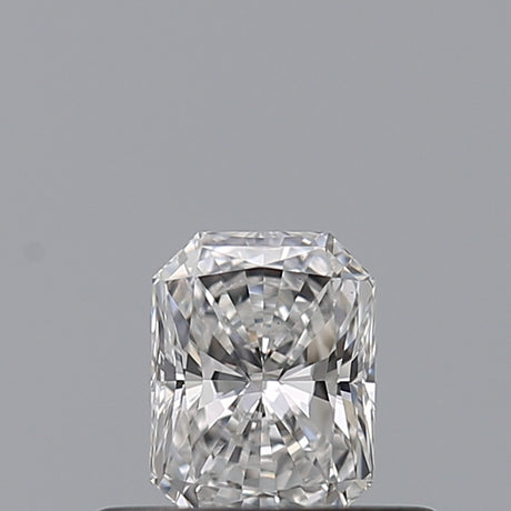 0.31 carat Radiant diamond E VS2