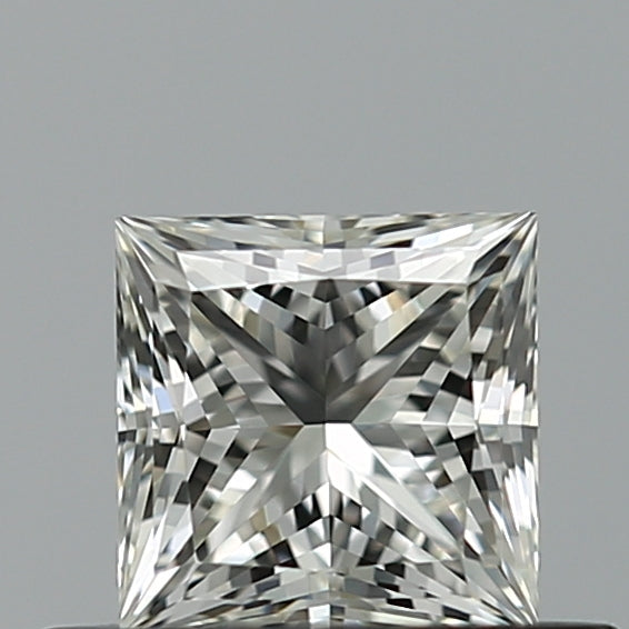0.50 carat Princess diamond H VVS2 VeryGood