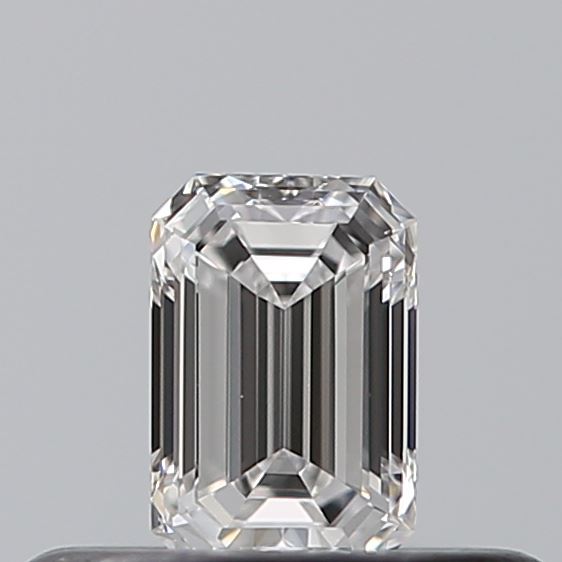 0.24 carat Emerald diamond E VVS2