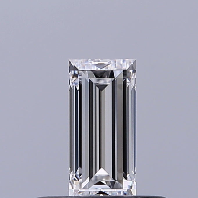 0.33 carat Baguette diamond D IF