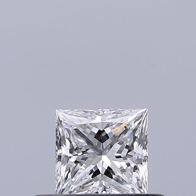 0.31 carat Princess diamond D VVS2