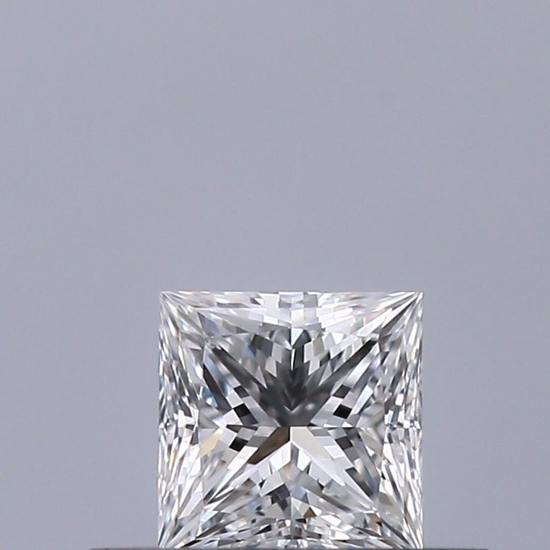 0.30 carat Princess diamond E VVS1