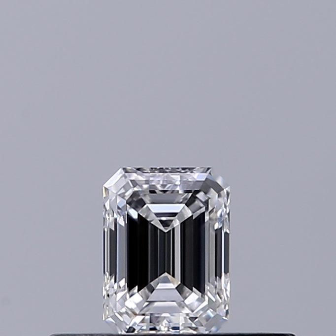 0.23 carat Emerald diamond E VVS1