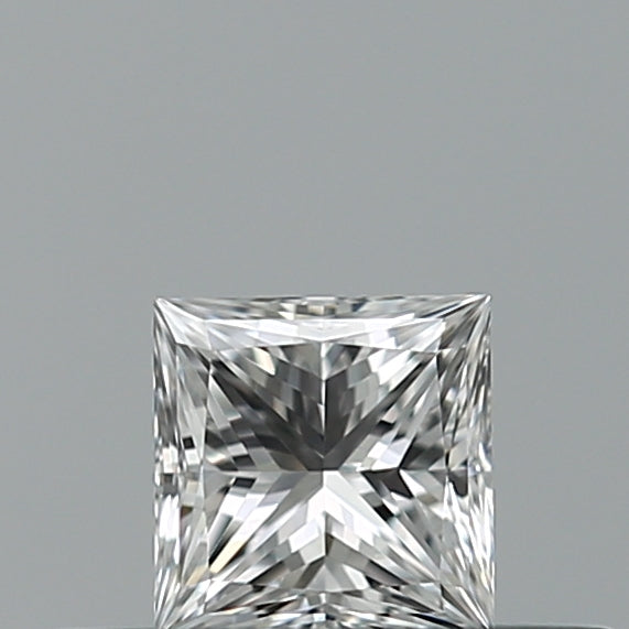 0.26 carat Princess diamond D VVS2