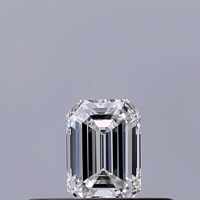 0.23 carat Emerald diamond E VVS2