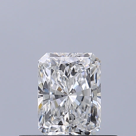 0.38 carat Radiant diamond E VVS1
