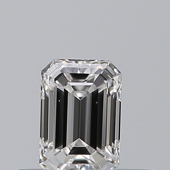 0.23 carat Emerald diamond E VS2