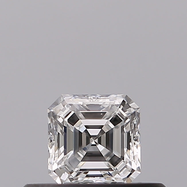 0.30 carat Emerald diamond D VS2