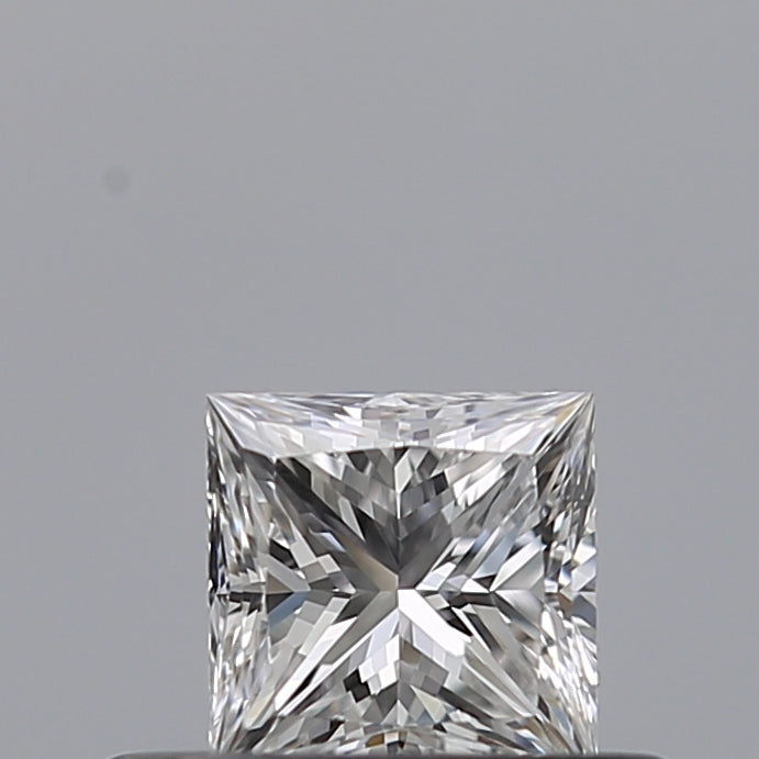 0.30 carat Princess diamond D VVS2