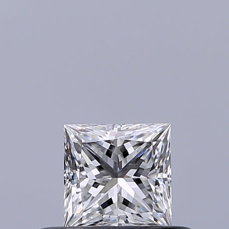 0.32 carat Princess diamond E VVS1
