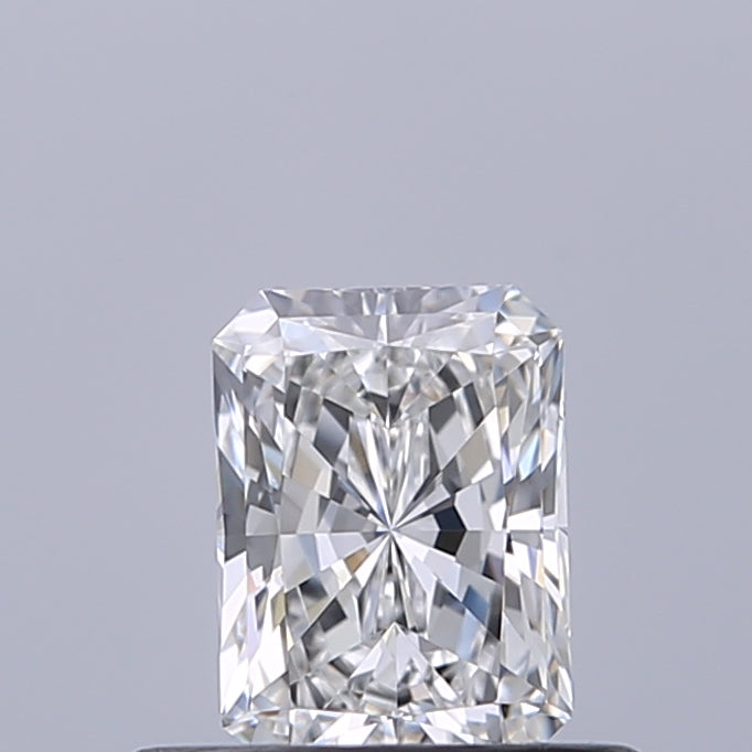 0.42 carat Radiant diamond E VVS2