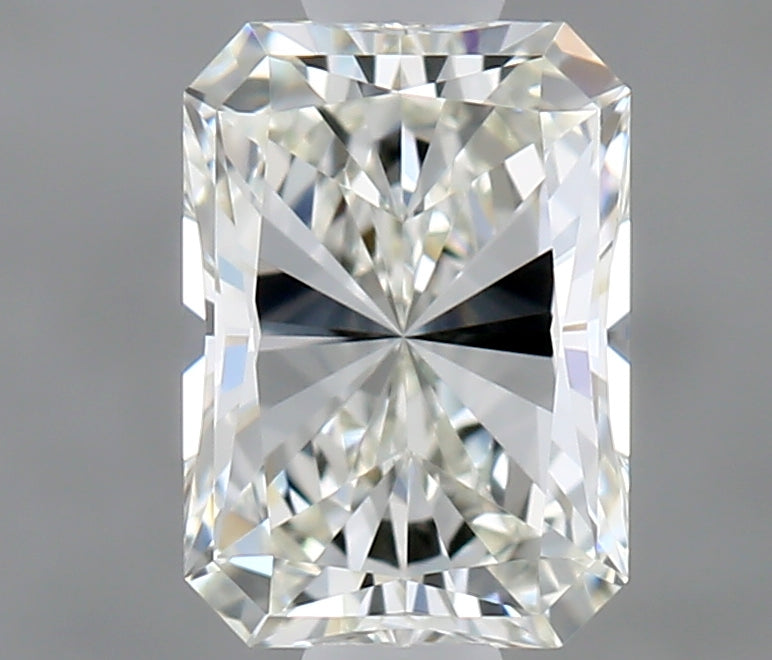 0.7 carat Radiant diamond J  VVS1