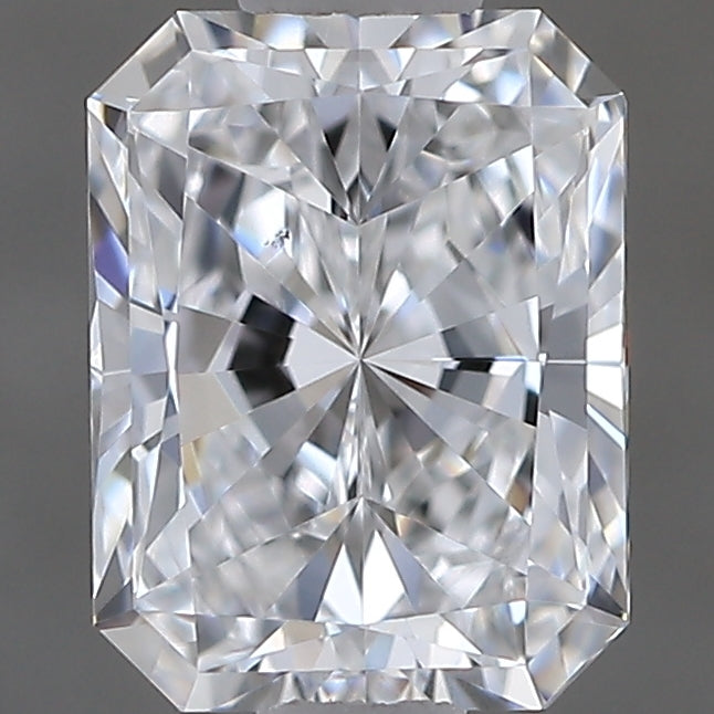 0.7 carat Radiant diamond D  VS2