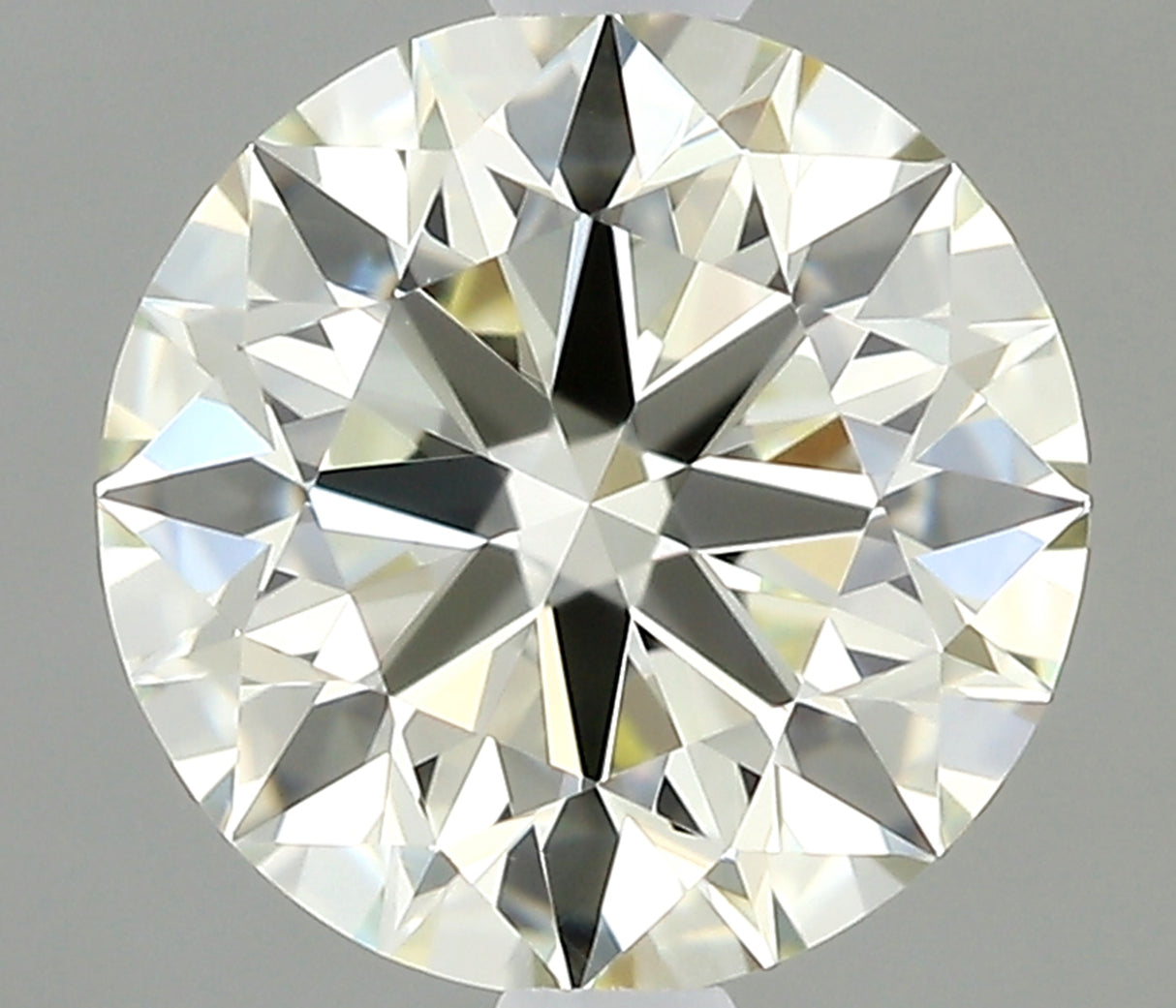 0.61 carat Round diamond L  IF Excellent