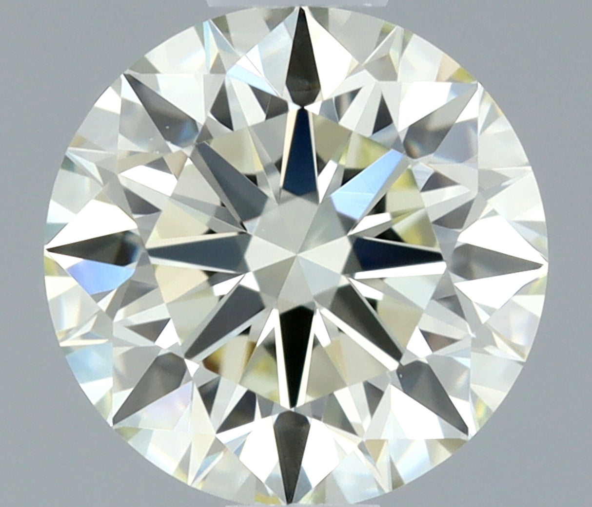 0.70 carat Round diamond L  VVS2 Excellent