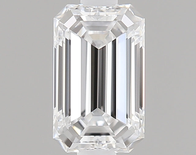 0.40 carat Emerald diamond D VS1 
