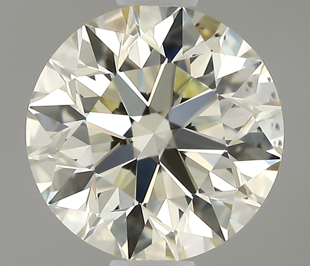 0.77 carat Round diamond L  VS2 Excellent