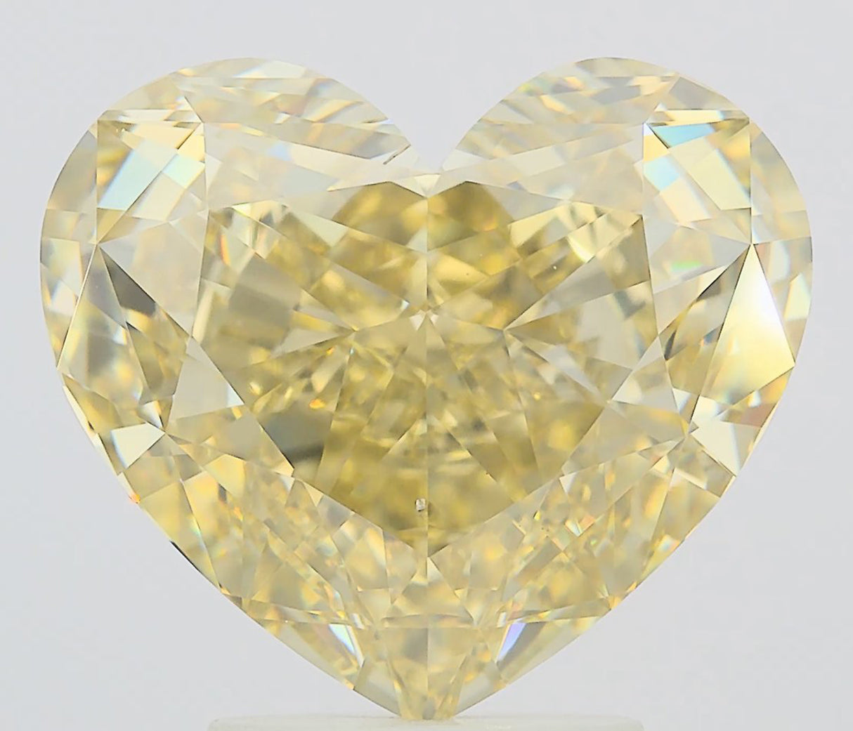 5.07 carat Heart diamond  Yellow VS2 Excellent