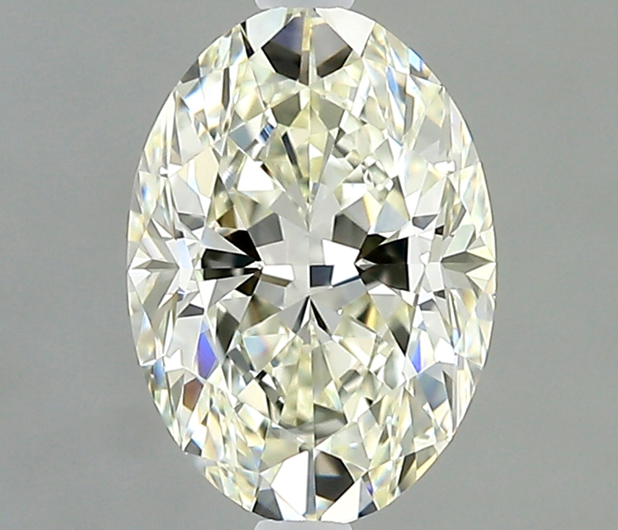 0.70 carat Oval diamond L  VVS2 Excellent