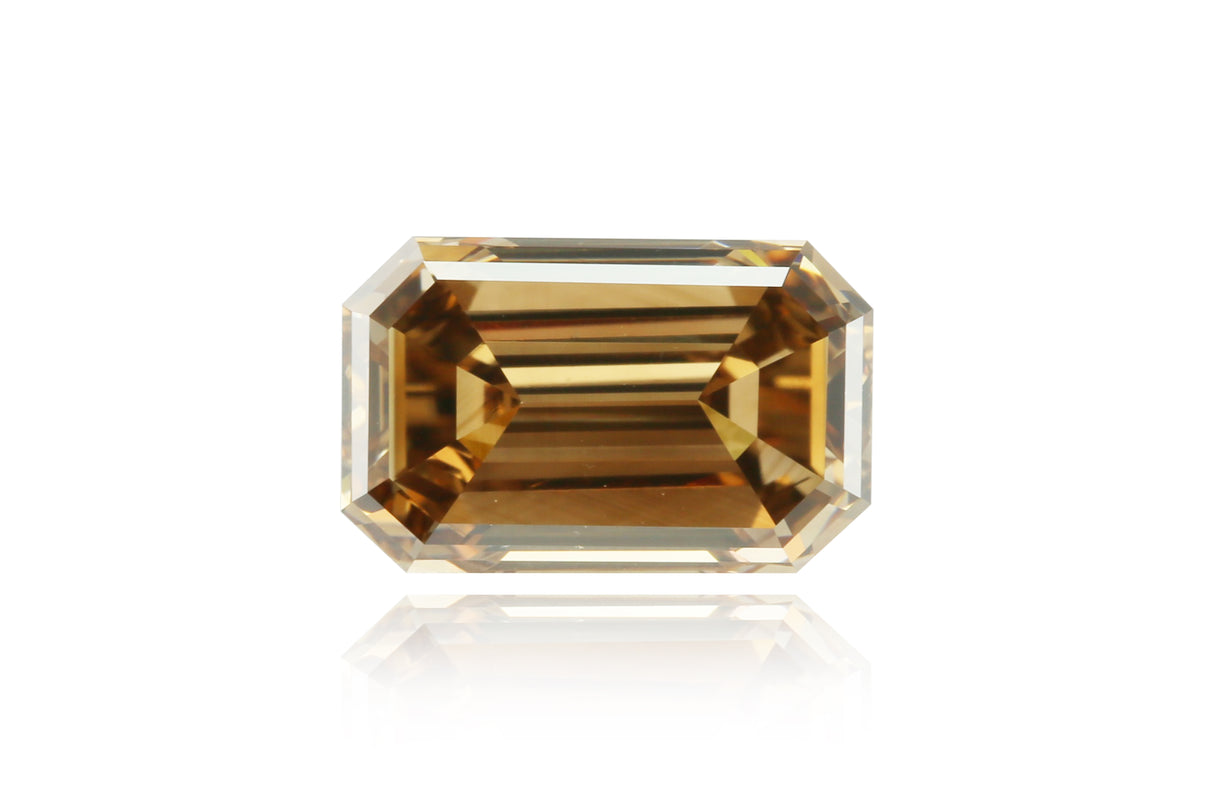 Diamant émeraude de 3,03 carats Brun VS1