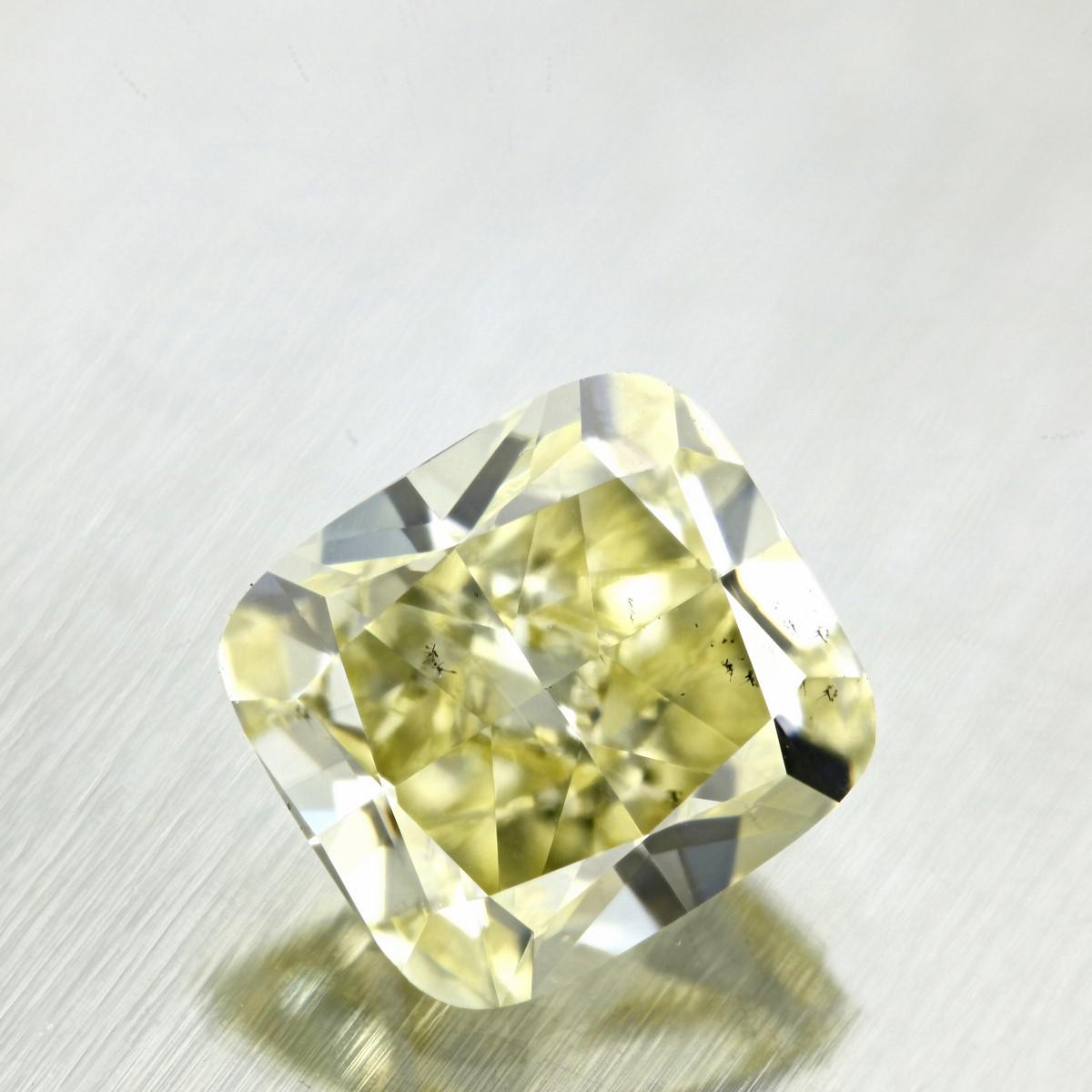 1.68 carat Cushion diamond  Yellow SI1