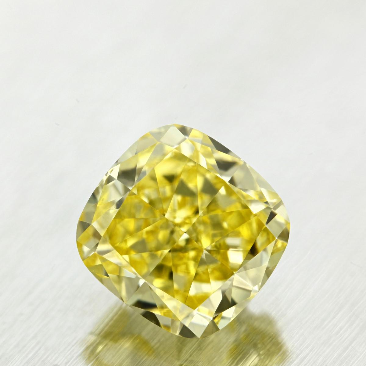 1.72 carat Cushion diamond  Yellow VS2