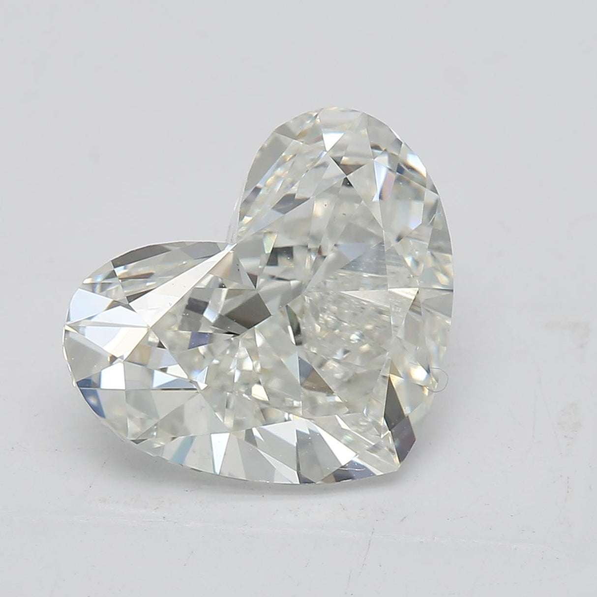 2.51 carat Heart diamond H  VS1