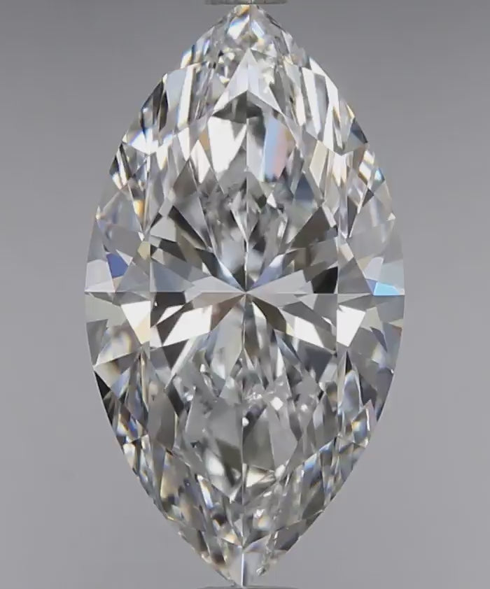 <tc>Diamants mêlée - Taille Emeraude</tc>