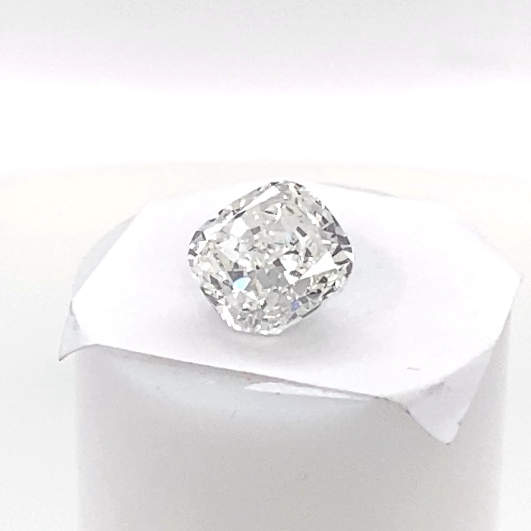 1.52 carat Cushion diamond H  SI2