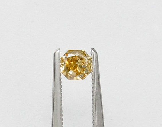 0.54 carat Radiant diamond  Yellow SI1