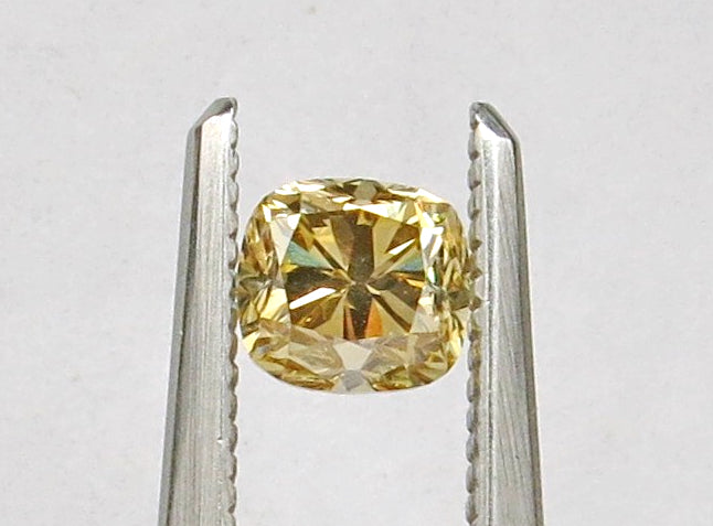 0.51 carat Cushion diamond  Yellow VS2