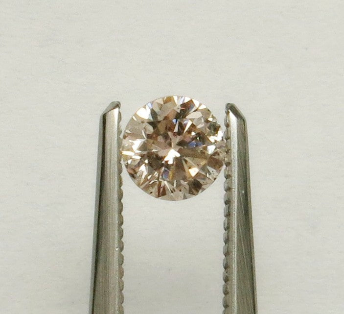 0.48 carat Round diamond  Pink I1