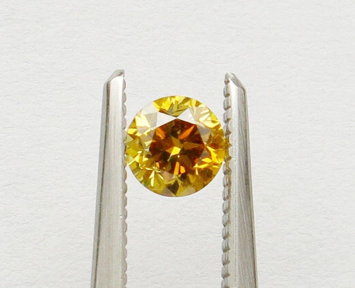 0.45 carat Round diamond  Yellow SI1