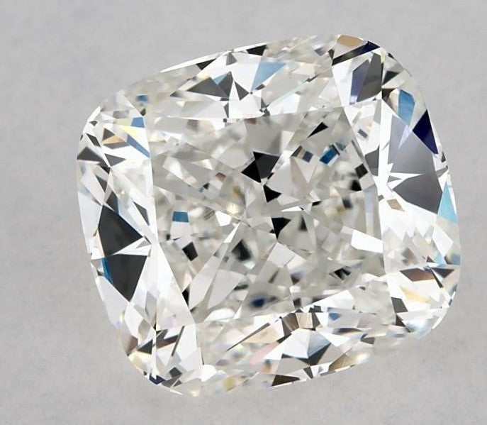 2.5 carat Cushion diamond G  VS2