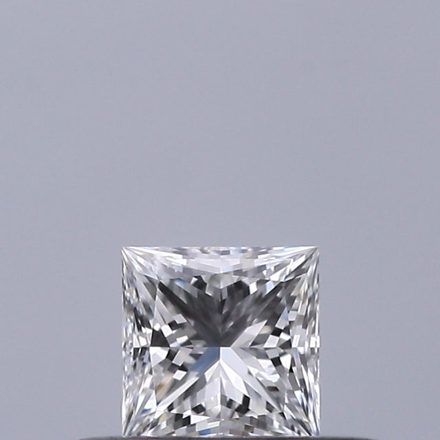 0.23 carat Princess diamond E VVS1 