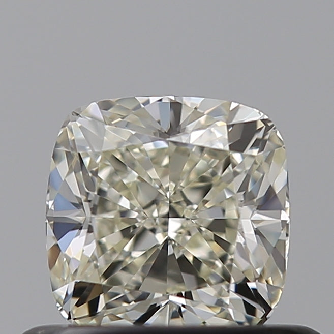 0.57 carat Cushion diamond L  VVS1